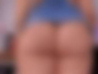 eva_rain MILF webcam performer live streaming