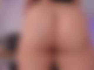 Live cam show with eva_rain - Athletic Asshole on Milfs Live