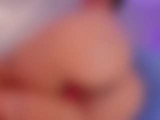 eva_rain MILF webcam performer live streaming