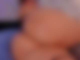 eva_rain MILF webcam performer live streaming