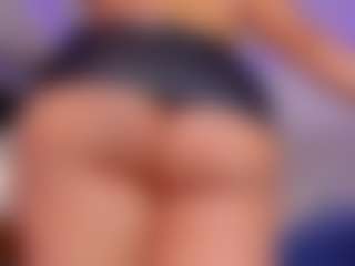 eva_rain MILF webcam performer live streaming