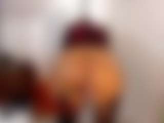 Live cam show with KarlaHartley - Granny on crypto-cams