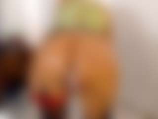 Live cam show with KarlaHartley - Granny MILF on Milf Play