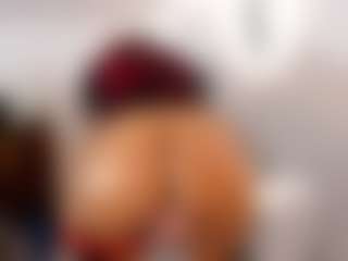 Live cam show with KarlaHartley - Granny on nudelive.tv