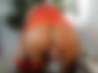Live cam show with KarlaHartley - Granny Big Ass on CamClone