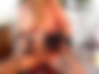 Live cam show with KarlaHartley - Granny on Camsoda