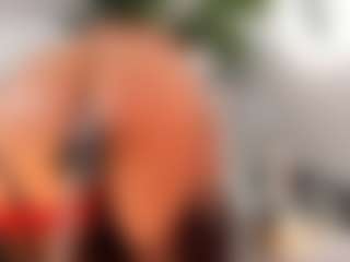 Live cam show with KarlaHartley - Granny on madthumbs