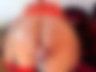 Live cam show with KarlaHartley - Granny on Camsoda