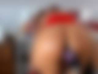 Live cam show with KarlaHartley - Old on Streamer API