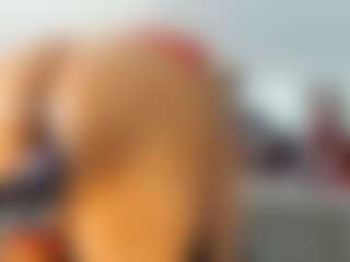 Live cam show with KarlaHartley - Granny Blonde Hair on xxxlivecams.org