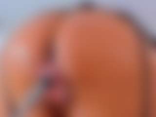 Live cam show with KarlaHartley - Granny Blonde Hair on slutload