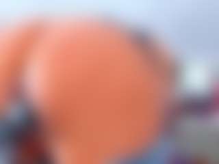 Live cam show with KarlaHartley - Granny on Camsoda