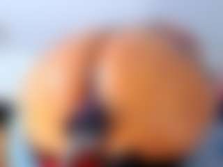 Live cam show with KarlaHartley - Granny Blonde Hair on madthumbs