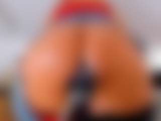 Live cam show with KarlaHartley - Granny Dildo on Camsoda
