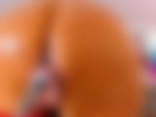 Live cam show with KarlaHartley - Senior on xheatlive.com