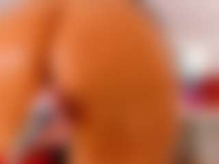 Live cam show with KarlaHartley - Granny on Camsoda