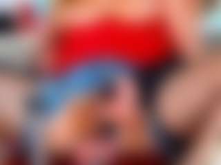 Live cam show with KarlaHartley - Curvy MILF on Dare Cams