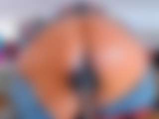 Live cam show with KarlaHartley - Pleasure on Camsoda