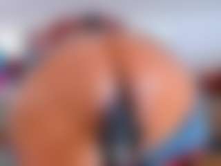 Live cam show with KarlaHartley - Old on Camsoda