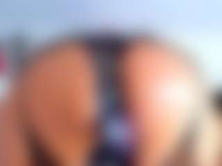 Live cam show with KarlaHartley - Granny Big Tits on CamSodaAdn