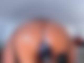 Live cam show with KarlaHartley - Granny Squirt on Uber Horny