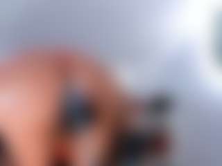 Live cam show with KarlaHartley - Granny Dildo on Camiplay Live