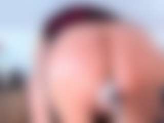 Live cam show with KarlaHartley - Granny MILF on Dolls Live