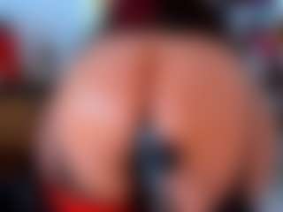 Live cam show with KarlaHartley - Granny Dildo on xxxlivecams.org
