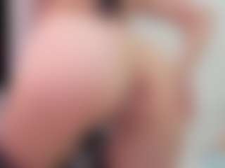 larissa-rosee's Live Sex Cam Show