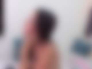 larissa-rosee's Live Sex Cam Show