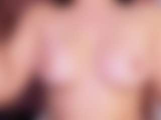 Live cam show with BonnieMayer - College on Camsoda
