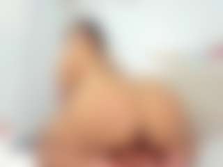 Live cam show with Asha-Jackson - Small Tits on camgirlchat.live