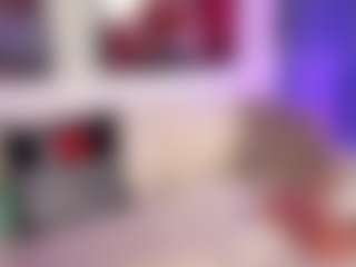 Live cam show with Emma Gray - Public Lovense on Hubzter Live