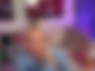 Live cam show with Emma Gray - Big Ass on Fling VIP Chat