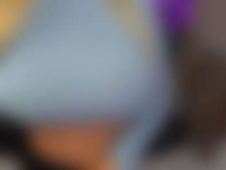 Live cam show with Emma Gray - Indian Petite on Milfs Live | united states