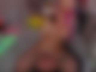 Live cam show with Emma Gray - New Latina on Soda Cam