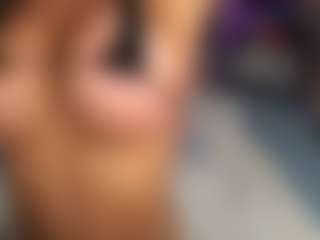 Live cam show with Emma Gray - Cougar on parknlotfishbdy