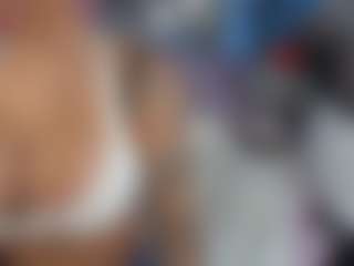 Live cam show with Emma Gray - Flirt Young Adult on CamClone