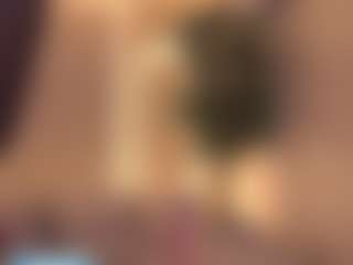 Live cam show with Dakota-Lee - Tongue on Dolls Live