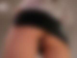 iris-vega9's Live Sex Cam Show