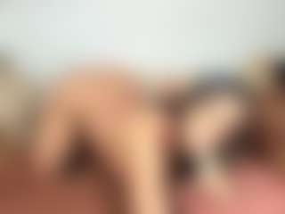Live cam show with Dannessa - Dildo Or Vibrator on milfzrlive.com