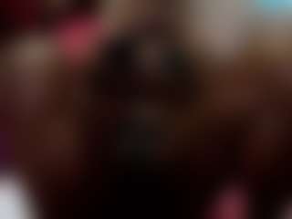 Live cam show with summerswild - Flashing on CamClone