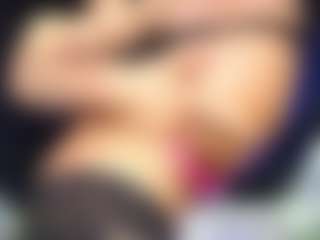 DanieleAida MILF webcam performer live streaming