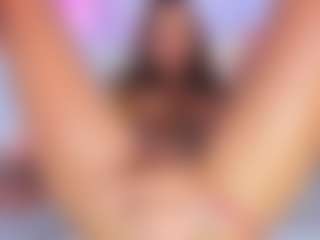 Live cam show with DanieleAida - Bedroom on https://playwithruby.com