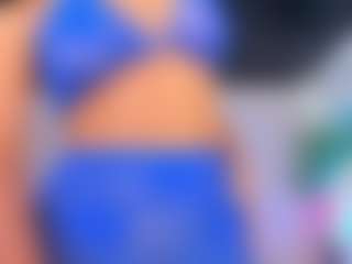 DanieleAida MILF webcam performer live streaming