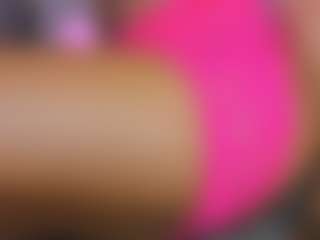 DanieleAida MILF webcam performer live streaming