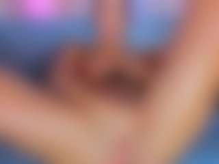 DanieleAida MILF webcam performer live streaming