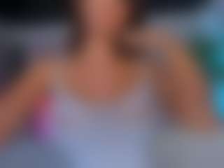 DanieleAida MILF webcam performer live streaming