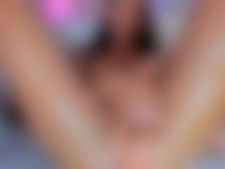 Live cam show with DanieleAida - Gagging on CSO-WL