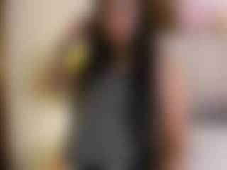 Live cam show with Adeline - Striptease on CamClone
